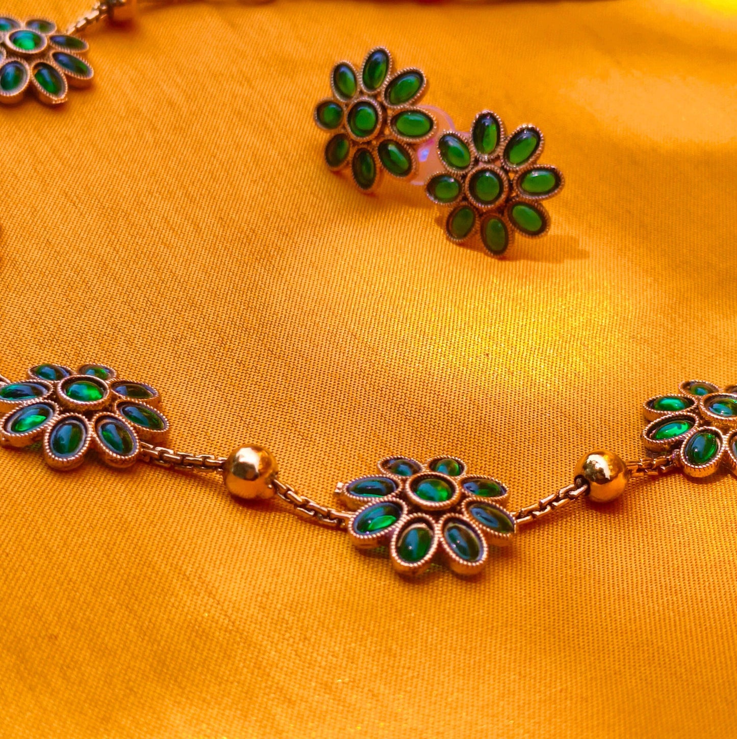 Emerald Green Floral Necklace Set
